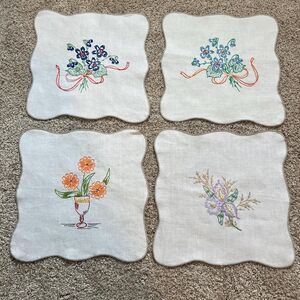 Floral Hand Embroidered Vintage Linen Napkins 4 pieces